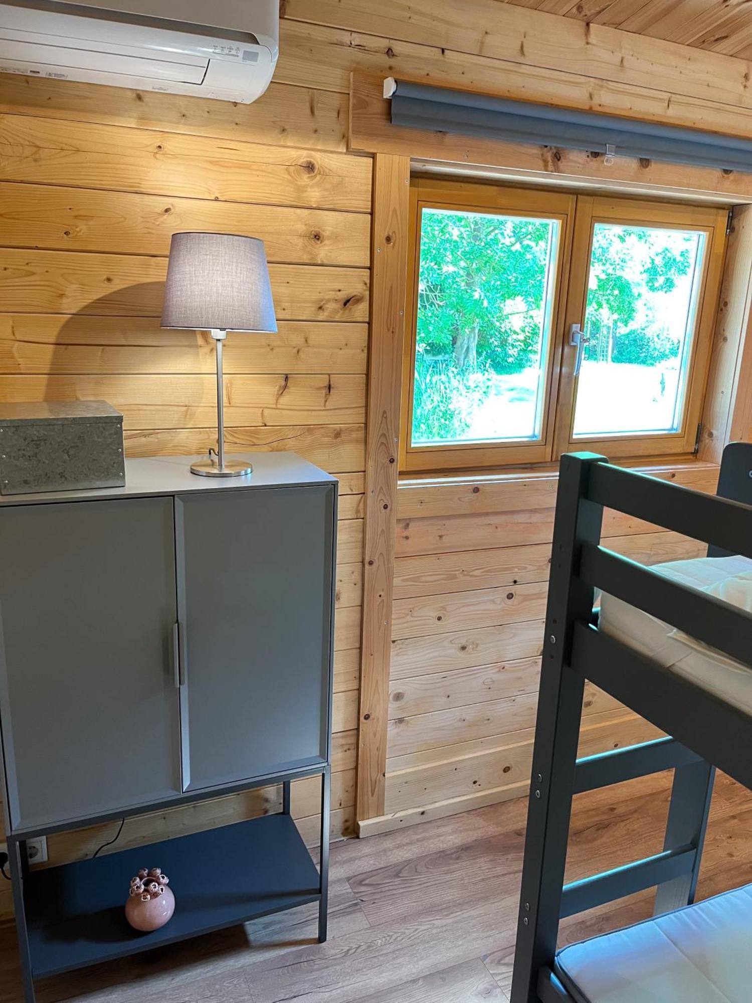 Luxe En Ruim Chalet Met Airco Bij Leekstermeer Matsloot Экстерьер фото